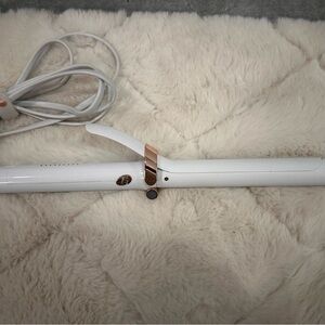 T3 White and Rose Gold Curling Iron